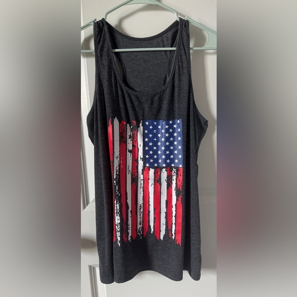Tops - Women's Sleeveless American Flag Tank Top - Black Size Medium